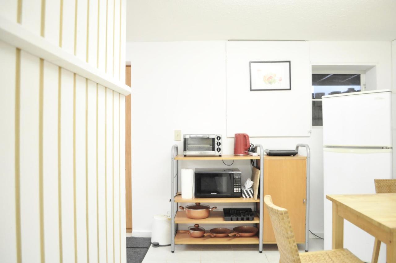 Spacious 2 Bedroom Private Basement Suite In Lynn Canyon North Vancouver Eksteriør bilde